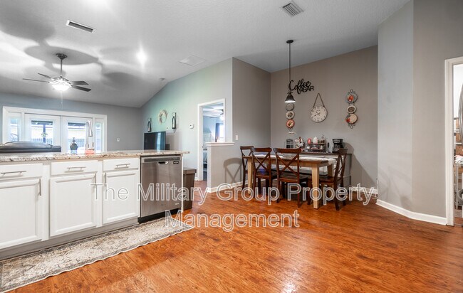 Building Photo - 14215 Sea Eagle Dr