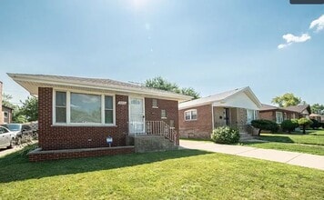 Building Photo - 14435 Kimbark Ave