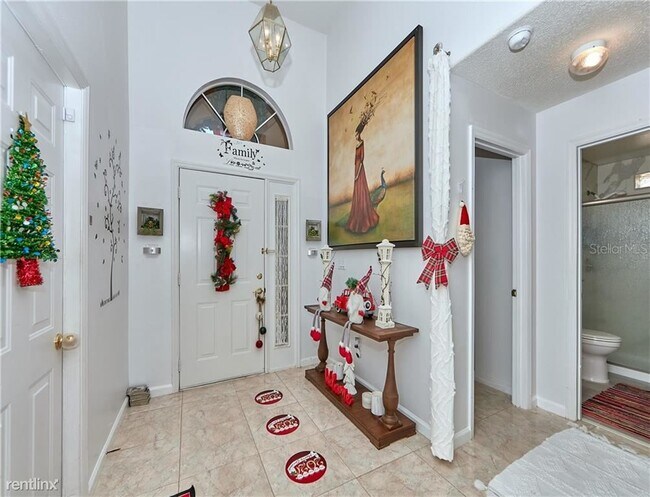 Foto del edificio - 3 br, 2 bath House - 15840 Autumn Glen Ave