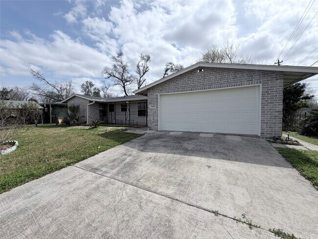 Foto del edificio - 5902 Willow Glen Dr