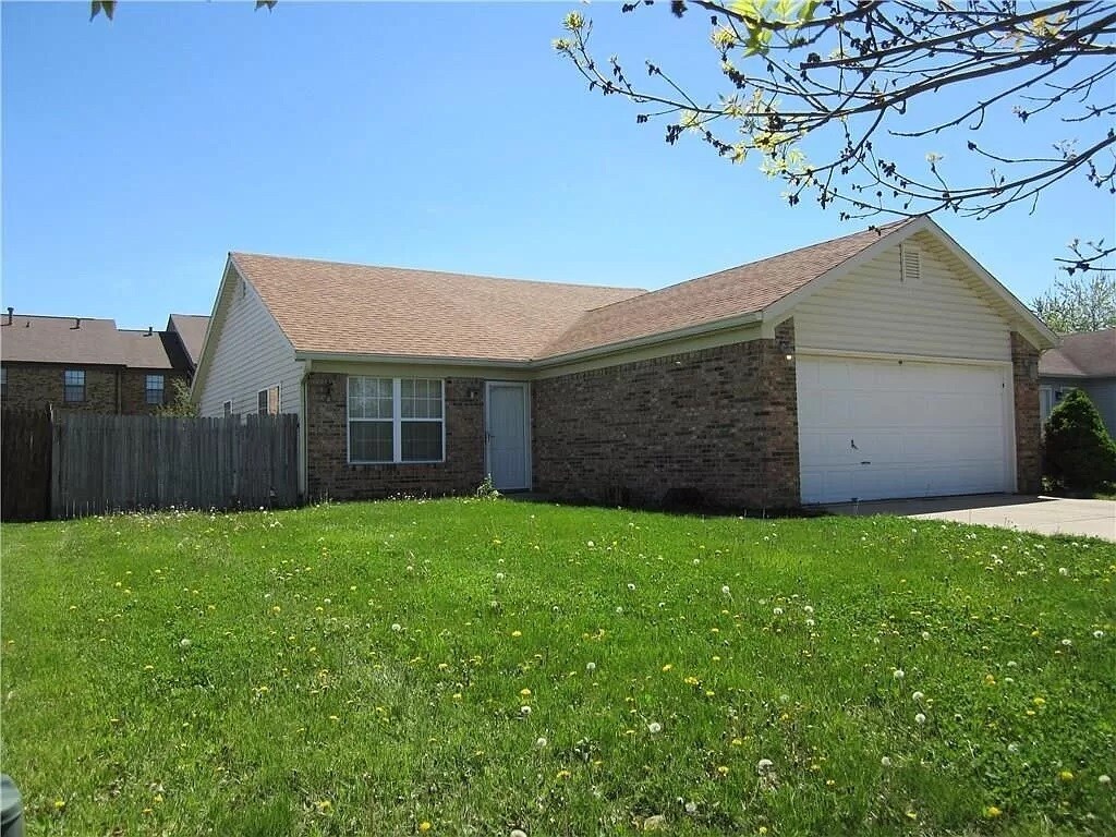 3915 Libra Ln, Indianapolis, IN 46235 House Rental in Indianapolis