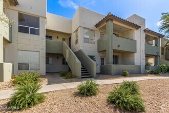 Building Photo - 1825 W Ray Rd