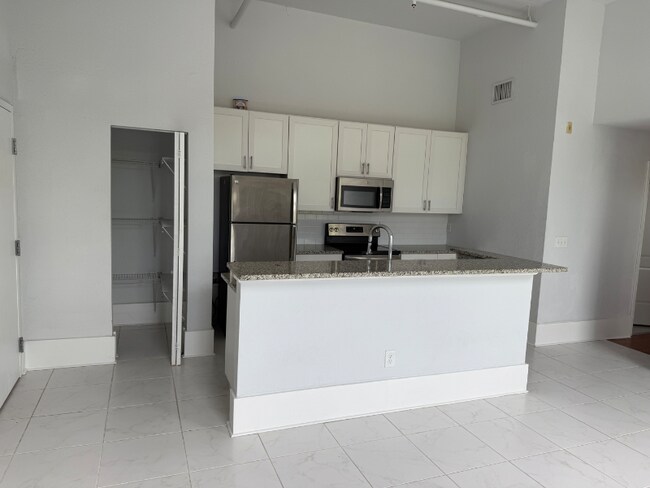 Foto del edificio - 1090 10th St N