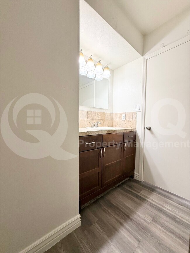 Foto del edificio - 3964 N Granite Reef Rd
