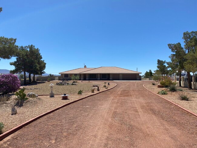 Foto del edificio - 3251 Parkridge Ave