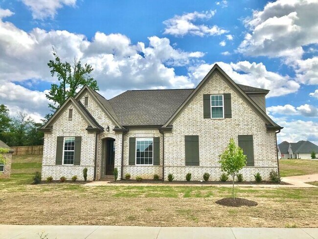 Foto del edificio - Now Leasing a 4-Bedroom 3 Bath Home In Olive Branch at Stateline