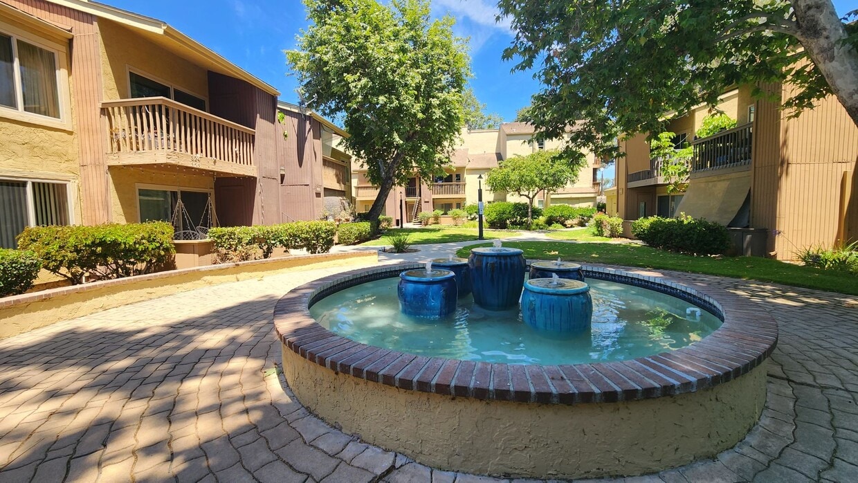 Foto principal - 2 Bedroom Condo in Mission Valley