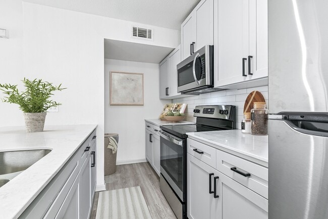 Building Photo - Preserve at Preston