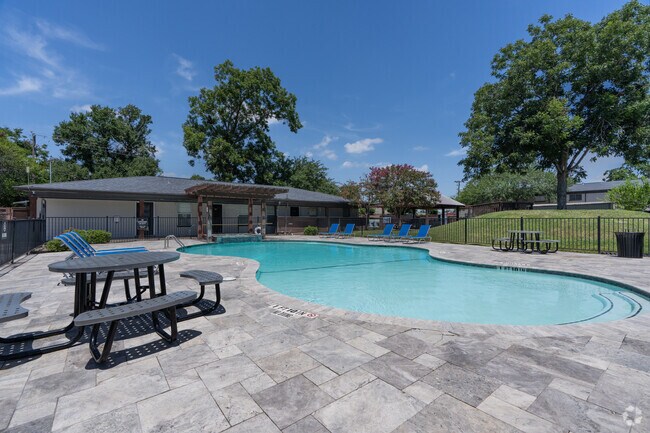 Piscina - Campbell Grove Apartments