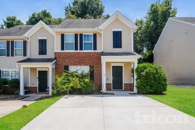 Building Photo - 1563 Little Creek Dr