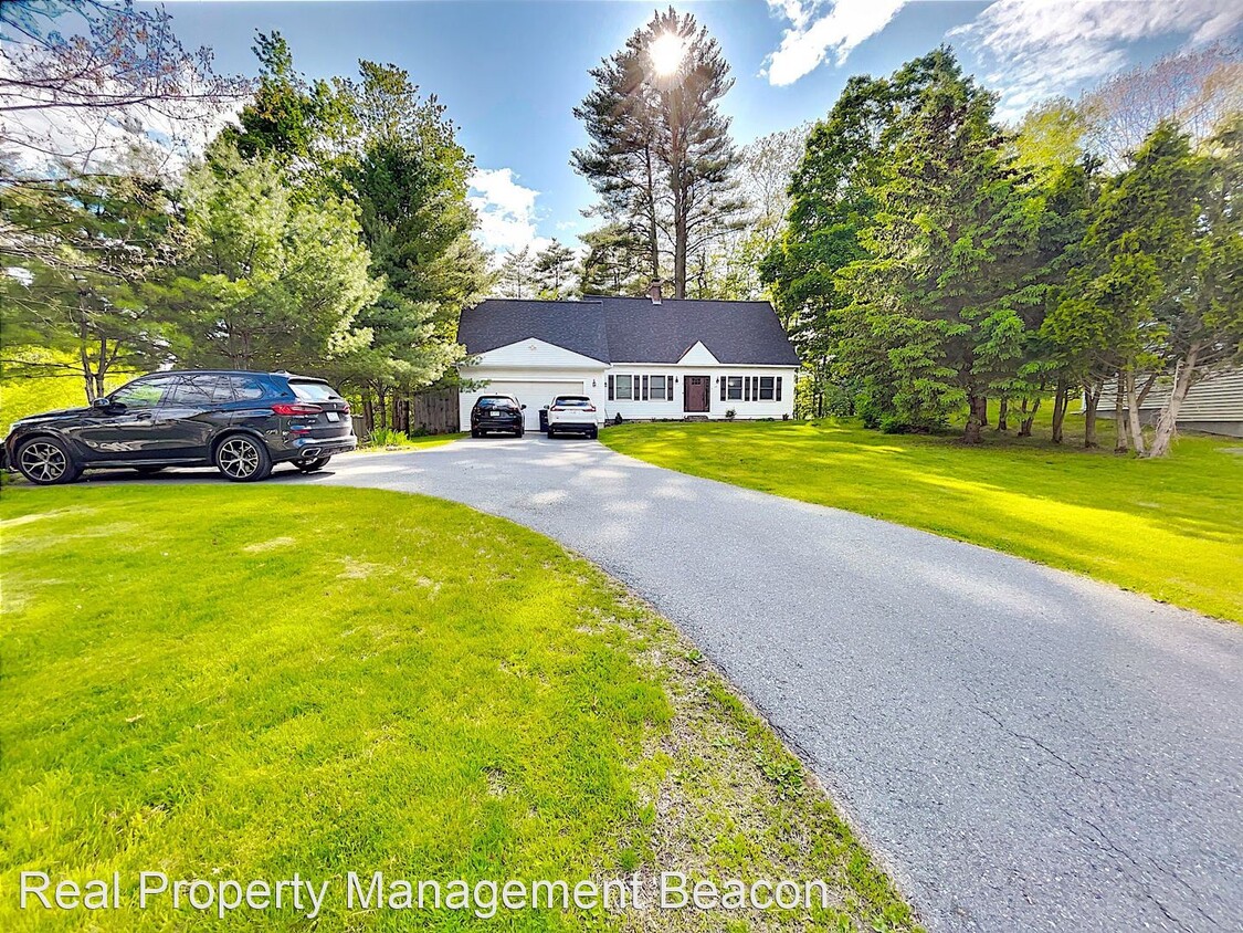 Primary Photo - 4 br, 1.5 bath House - 25 Cottage Circle