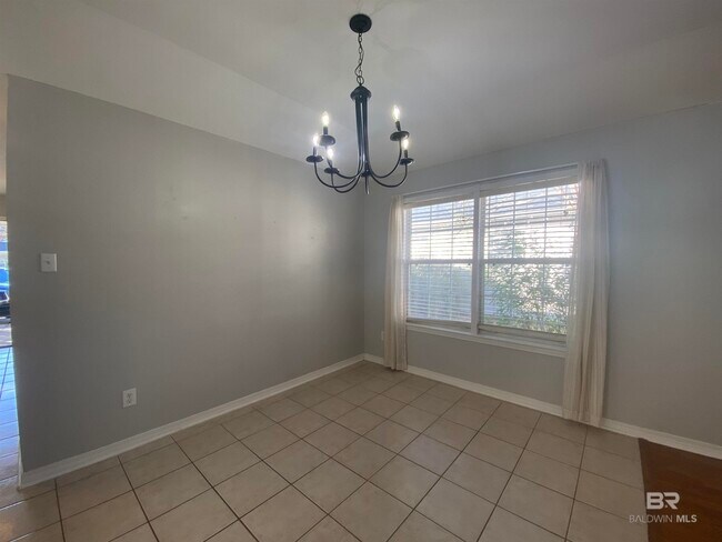 Foto del edificio - 302 Belle Chase Ct