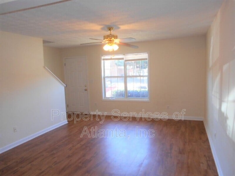 801 Westridge Dr, Acworth, GA 30101 Condo for Rent in Acworth, GA