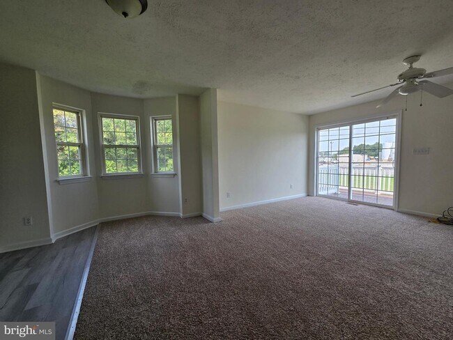 Foto del edificio - 50 Cardington Ct