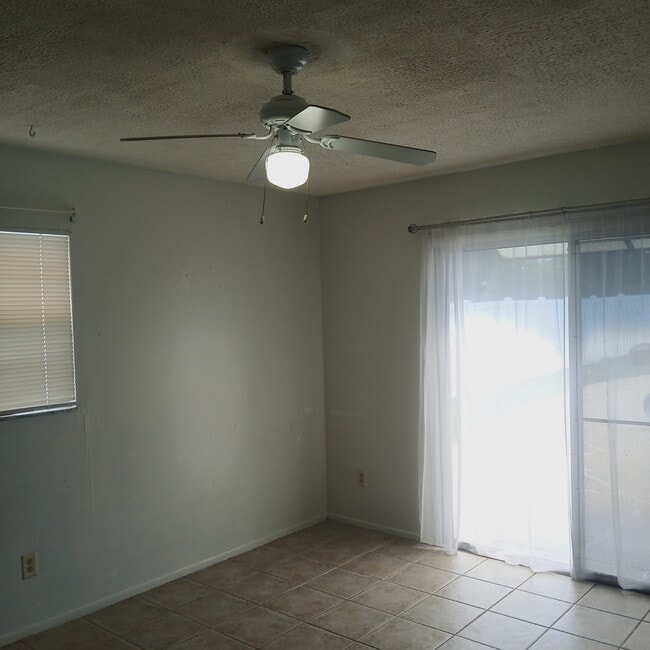 Building Photo - 153 Alderwood Dr