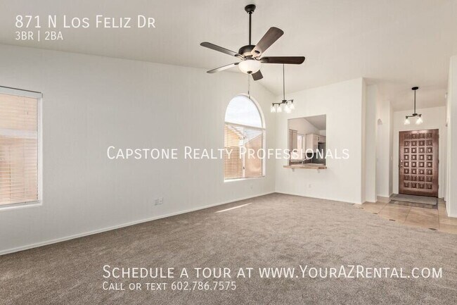 Foto del edificio - 871 N Los Feliz Dr