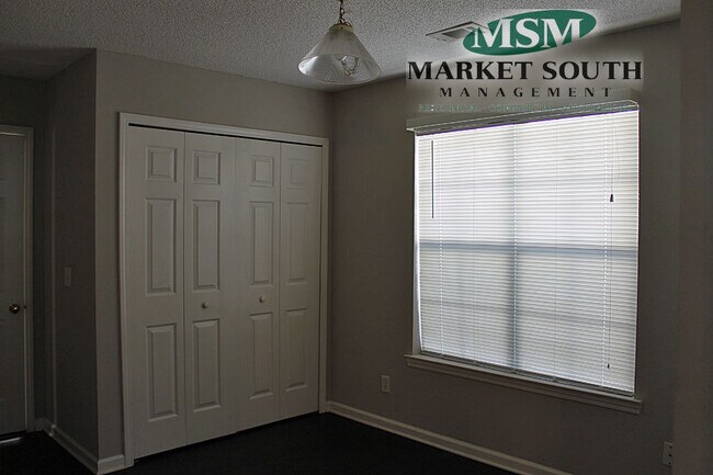 Foto del edificio - **REDUCED** SOUTHSIDE - THE COLONY AT GEOR...