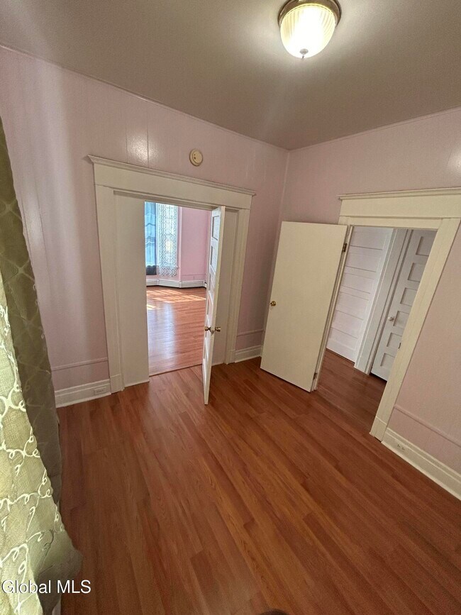 Foto del edificio - 361 Orange St