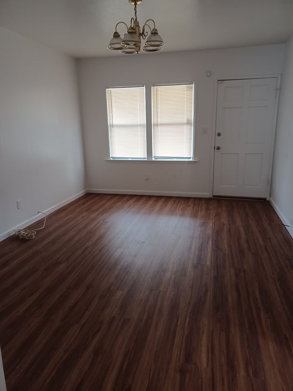 Foto del edificio - 3129 64th Ave