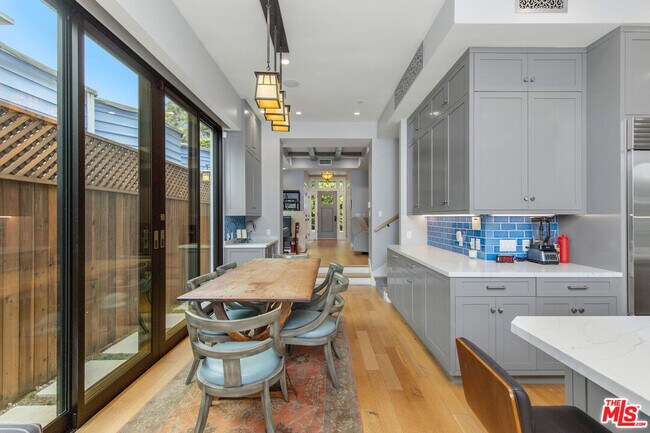 Foto del edificio - 106 Dudley Ave