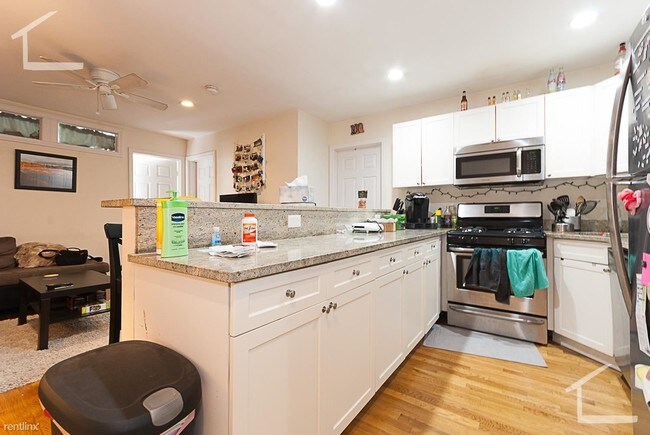 Foto del edificio - 3 br, 1 bath Condo - 66 Egmont St Apt 6