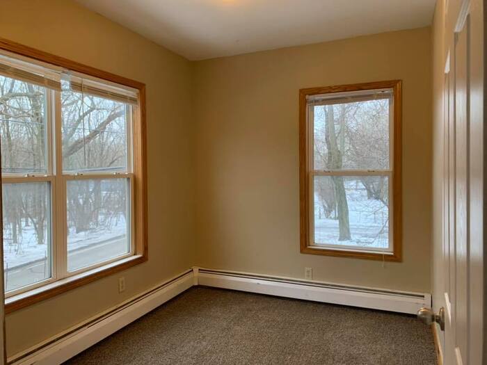 Primary Photo - 2203 Mount Olivet Rd - Unit 4