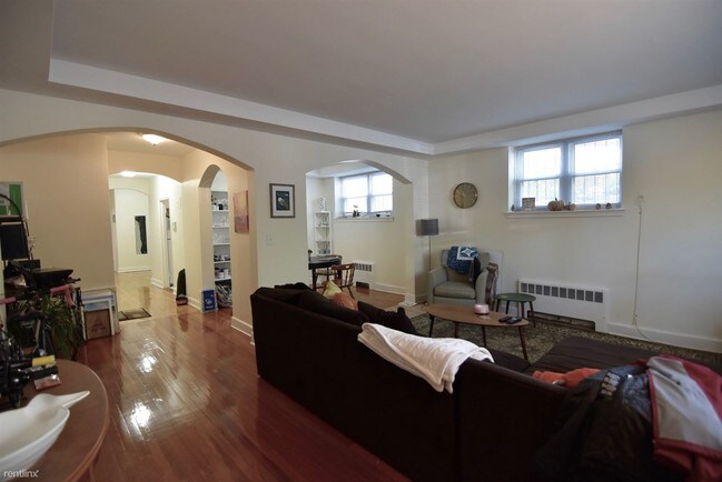 Foto del edificio - 1527 Beacon St