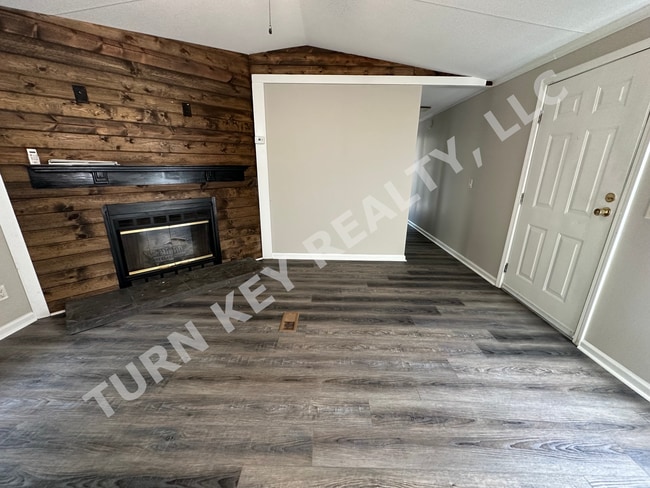Building Photo - Mobile Home for rent in Springville