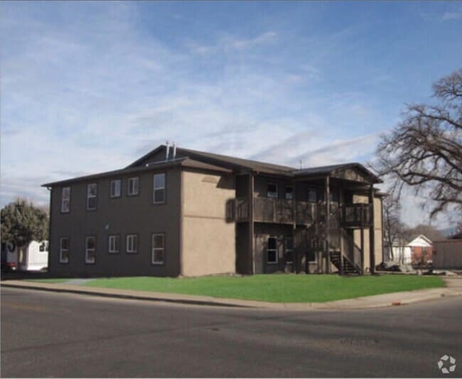 Apartments under 900 in Grand Junction CO