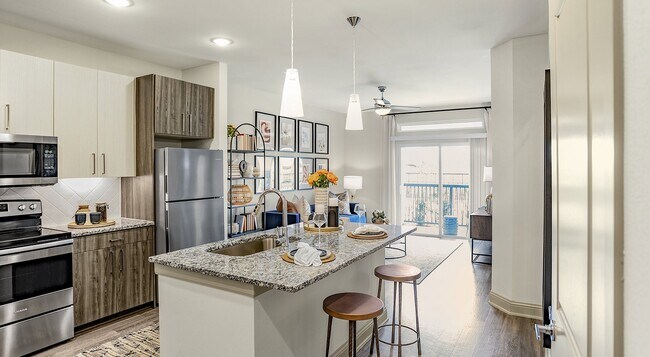 Building Photo - 7100 Uvalde Rd