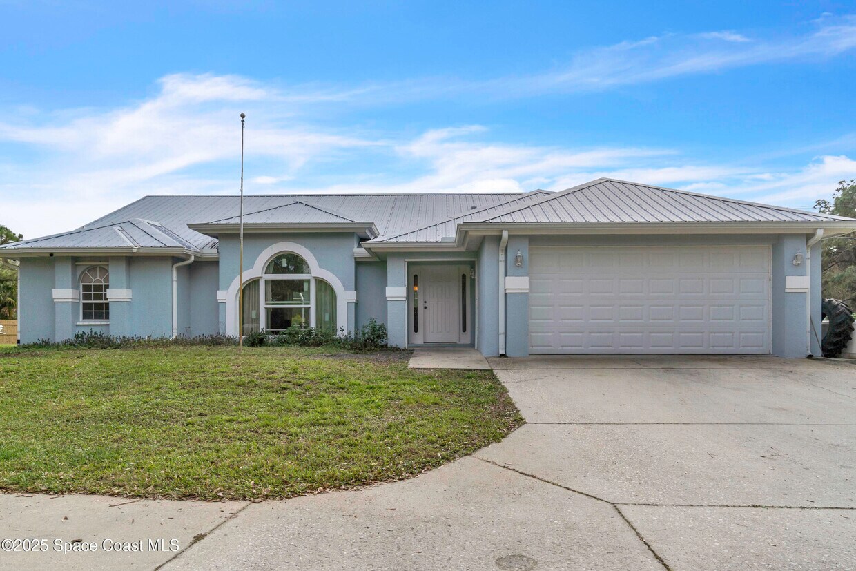 Foto principal - 8625 Fleming Grant Rd