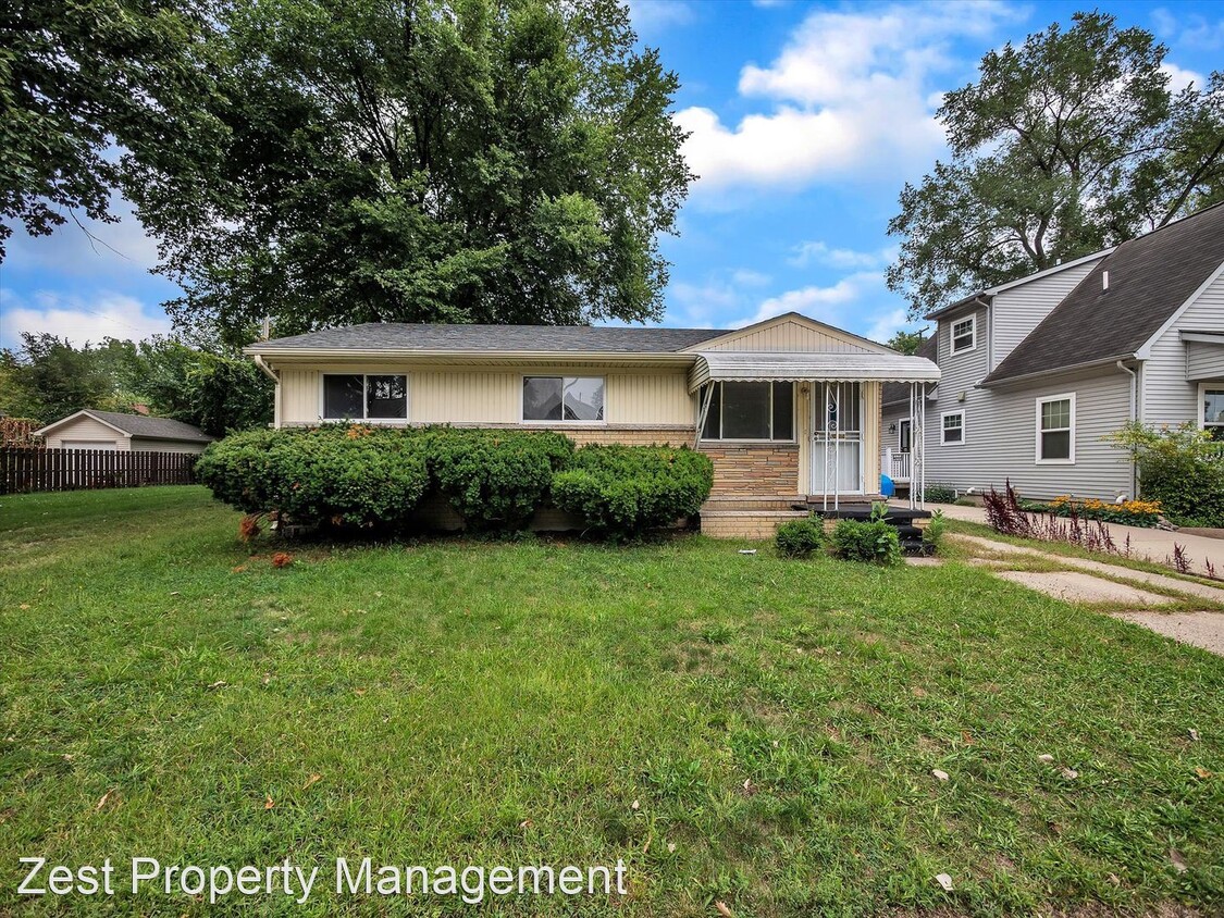 Primary Photo - 3 br, 1 bath House - 21040 Woodside Ave