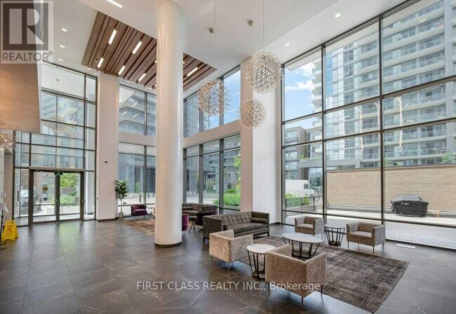 Photo du bâtiment - 56 Forest Manor Rd