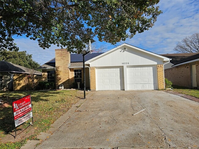 Building Photo - 16226 Villaret Dr