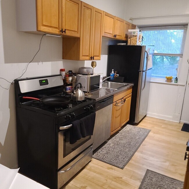 Foto del edificio - 4607 N Ashland Ave