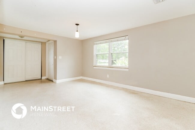 Building Photo - 2326 E 111th Ave