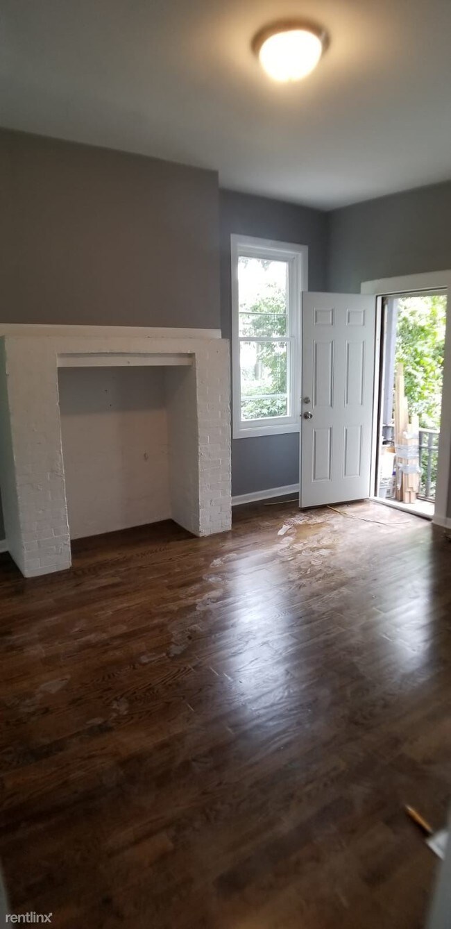Building Photo - 3 br, 2 bath  - 185 Roseville Ave 1