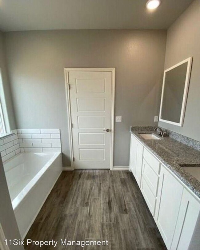 Foto del edificio - 3 br, 2 bath House - 75 Fawn Rd