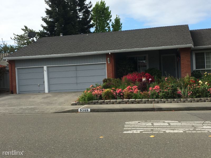 Primary Photo - 9569 Thunderbird Dr