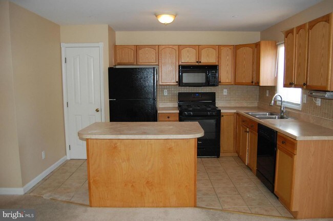 Building Photo - 12440 Derek Pl