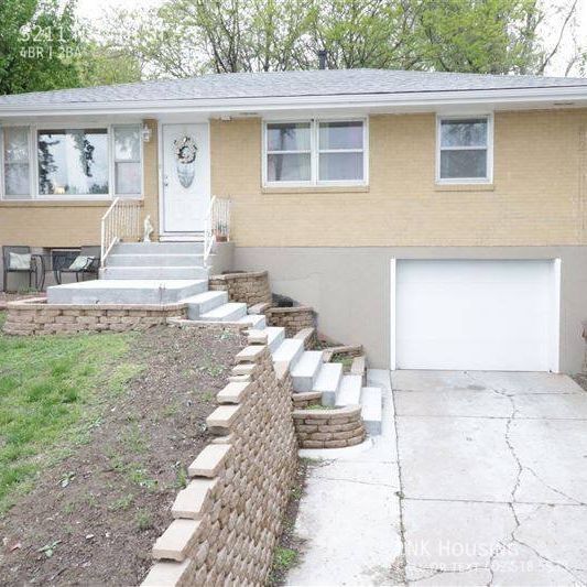 Building Photo - Quiet back yard!  4 bedroom, 2 bath.  Over...