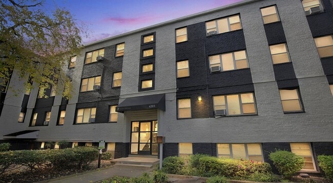 Exterior - Courtyard Park