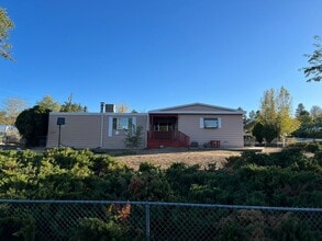 Building Photo - 4662 Maynard Wy