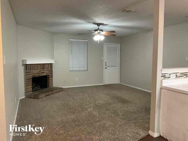 Building Photo - 3945 German Pointer Way