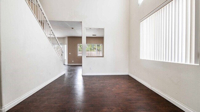 Foto del edificio - 824 Clear Diamond Ave