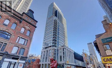 Building Photo - 3-303 Gloucester St