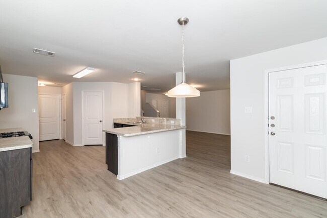 Foto del edificio - 14139 Lahontan Dr