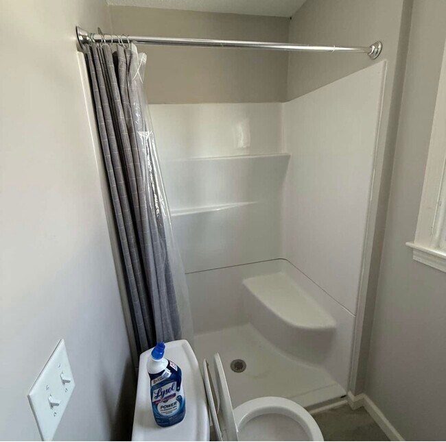 Foto del edificio - 474 Bennett Rd