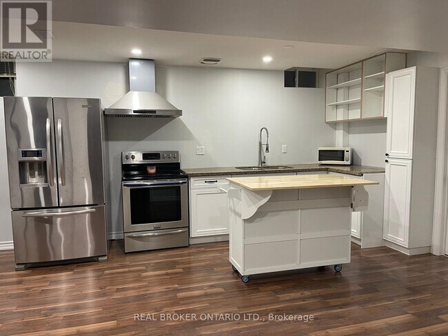 Photo du bâtiment - 15 Birchpark Dr