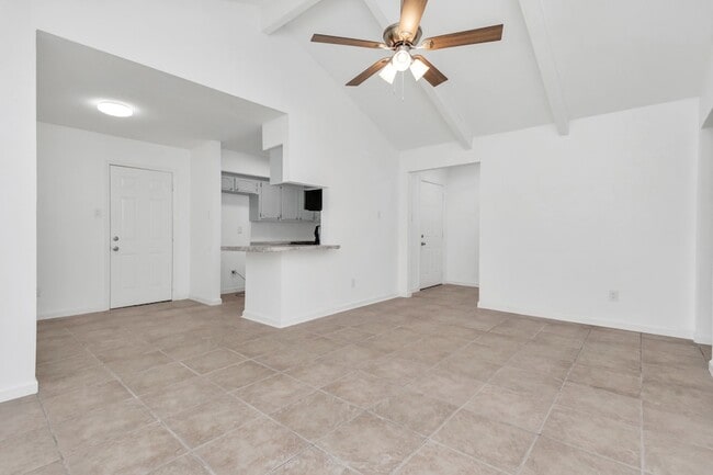 Foto del edificio - 12118 Ryewater Dr